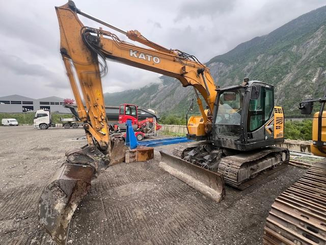 KATO HD 514MR-7 - Lánctalpas kotró: 1 kép. KATO HD 514MR-7 - Lánctalpas kotró: 1 kép.