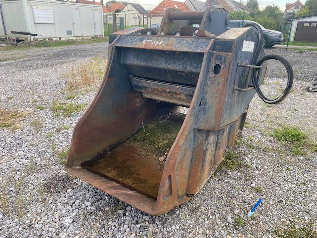 MB CRUSHER BF 90.3 - Kanál - Építőipari gépek: 1 kép. MB CRUSHER BF 90.3 - Kanál - Építőipari gépek: 1 kép.