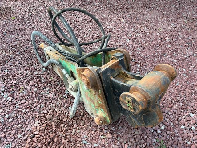 MONTABERT 125 - Hidraulikus törőfej: 4 kép. MONTABERT 125 - Hidraulikus törőfej: 4 kép.