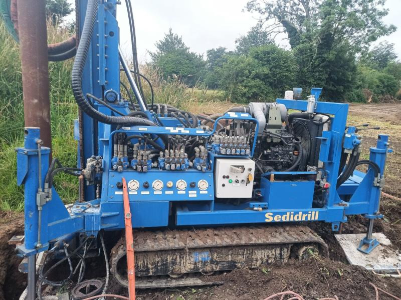 SEDIDRILL 310 E - Fúrógép: 2 kép. SEDIDRILL 310 E - Fúrógép: 2 kép.
