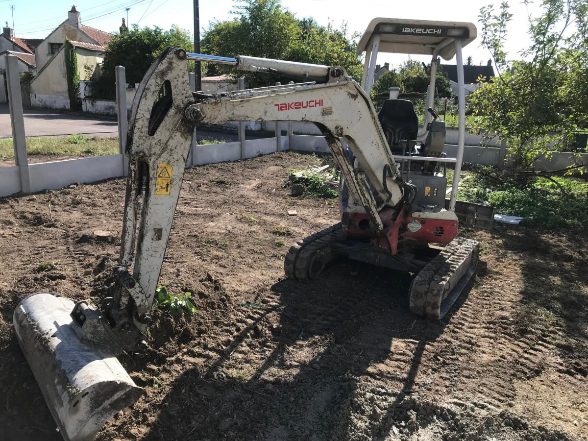 Takeuchi TB 219 - Minikotró: 2 kép. Takeuchi TB 219 - Minikotró: 2 kép.