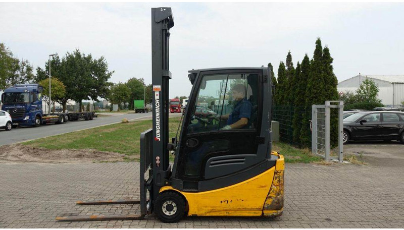 Jungheinrich EFG216GE-120-500ZT - Elektromos targonca: 2 kép. Jungheinrich EFG216GE-120-500ZT - Elektromos targonca: 2 kép.