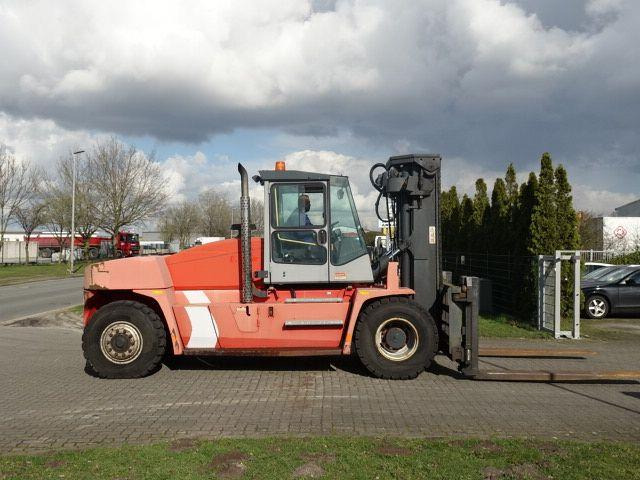 Kalmar DCE160-12 - Dízel targonca: 2 kép. Kalmar DCE160-12 - Dízel targonca: 2 kép.