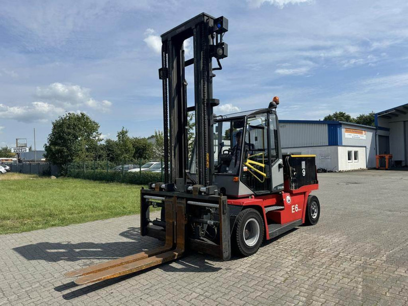 Kalmar ECF80-1100 - Elektromos targonca: 2 kép. Kalmar ECF80-1100 - Elektromos targonca: 2 kép.