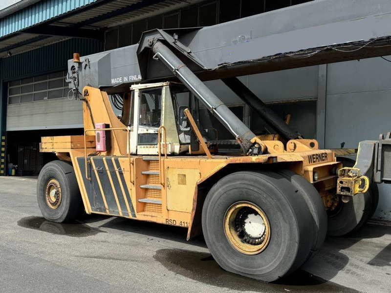 Kalmar Valmet RSD4118-4TL - Konténerrakodó: 1 kép. Kalmar Valmet RSD4118-4TL - Konténerrakodó: 1 kép.