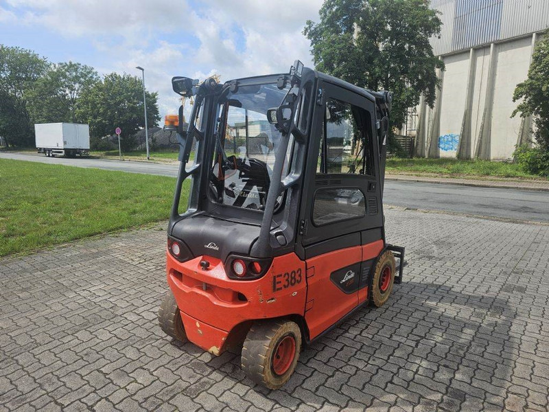 Linde E25-01 UVV - Elektromos targonca: 4 kép. Linde E25-01 UVV - Elektromos targonca: 4 kép.