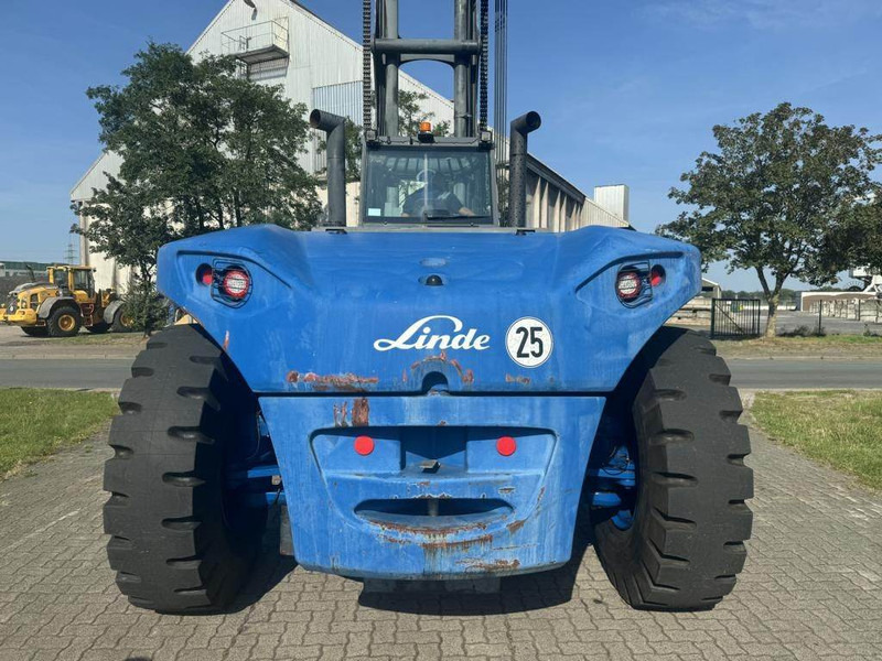 Linde H320 - Dízel targonca: 4 kép. Linde H320 - Dízel targonca: 4 kép.
