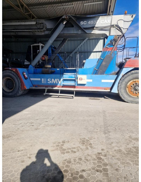 SMV Konecranes SMV SC4537CAX5 - Konténerrakodó: 2 kép. SMV Konecranes SMV SC4537CAX5 - Konténerrakodó: 2 kép.