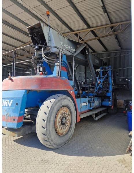 SMV Konecranes SMV SC4537CAX5 - Konténerrakodó: 3 kép. SMV Konecranes SMV SC4537CAX5 - Konténerrakodó: 3 kép.