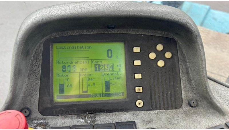 SMV SC4127TA5 - Konténerrakodó: 3 kép. SMV SC4127TA5 - Konténerrakodó: 3 kép.