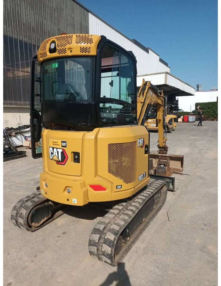 CAT 302.7 - Lánctalpas kotró: 5 kép. CAT 302.7 - Lánctalpas kotró: 5 kép.