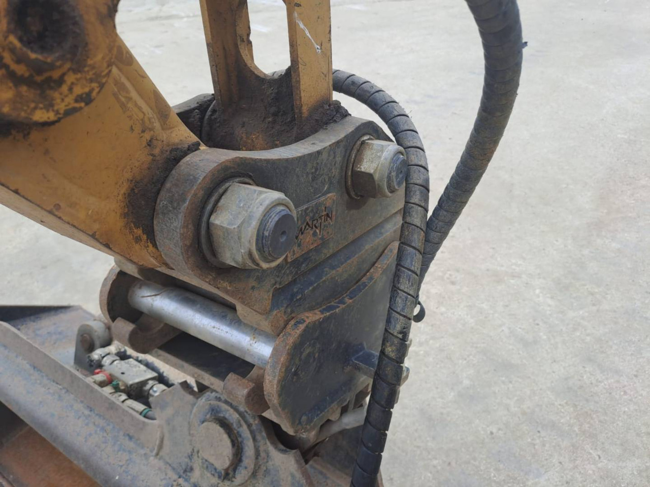 Lánctalpas kotró CAT 302.7: 6 kép.