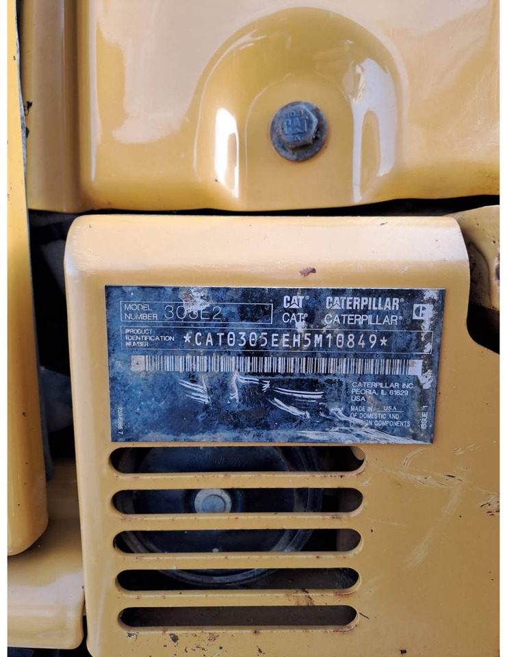 CAT 305E2 - Lánctalpas kotró: 5 kép. CAT 305E2 - Lánctalpas kotró: 5 kép.