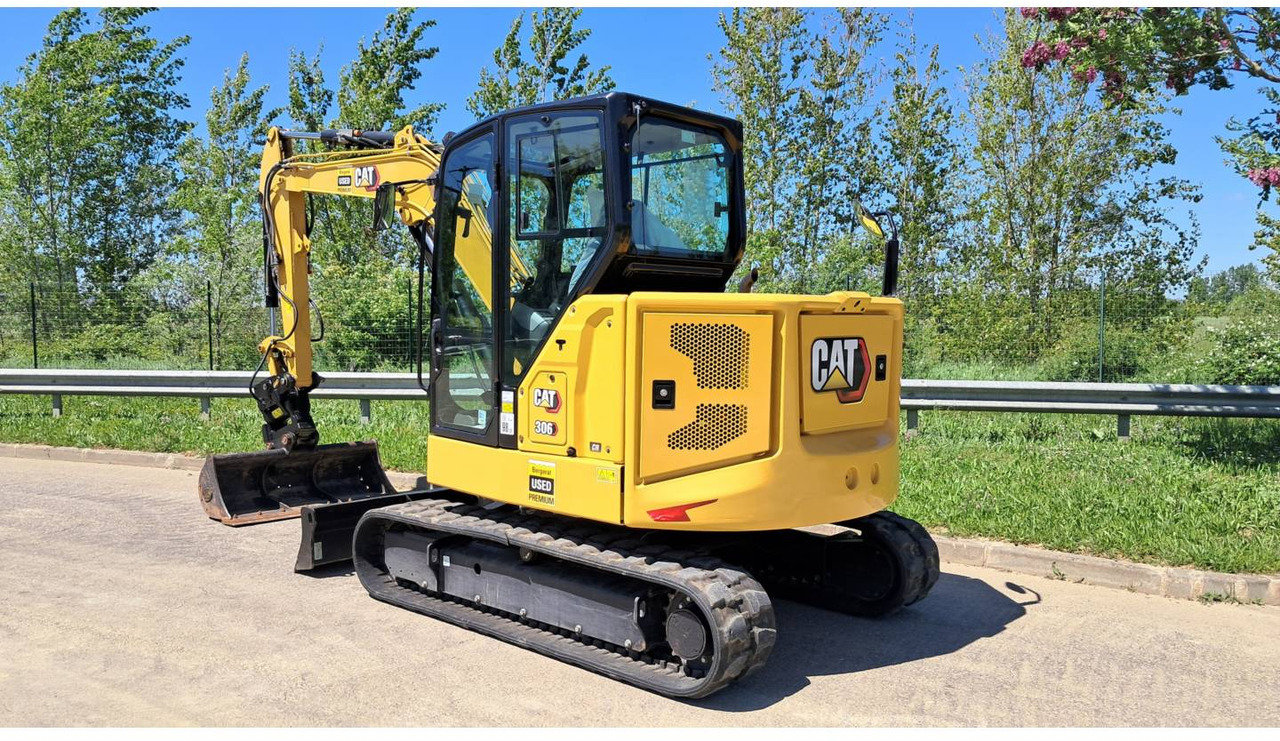 CAT 306 CR - Lánctalpas kotró: 4 kép. CAT 306 CR - Lánctalpas kotró: 4 kép.