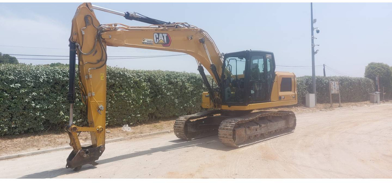 CAT 317 GC - Lánctalpas kotró: 2 kép. CAT 317 GC - Lánctalpas kotró: 2 kép.