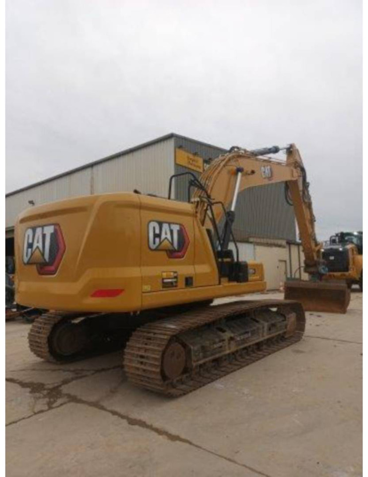 CAT 320 GC - Lánctalpas kotró: 4 kép. CAT 320 GC - Lánctalpas kotró: 4 kép.