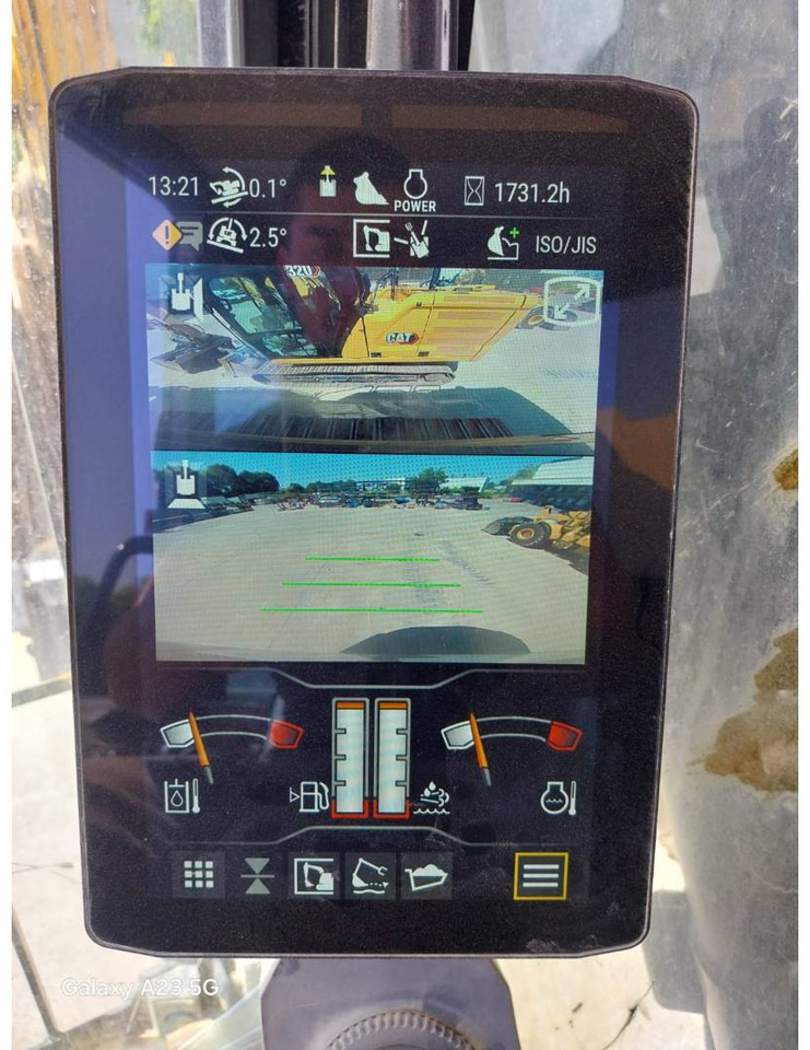 CAT 352-08 - Lánctalpas kotró: 5 kép. CAT 352-08 - Lánctalpas kotró: 5 kép.