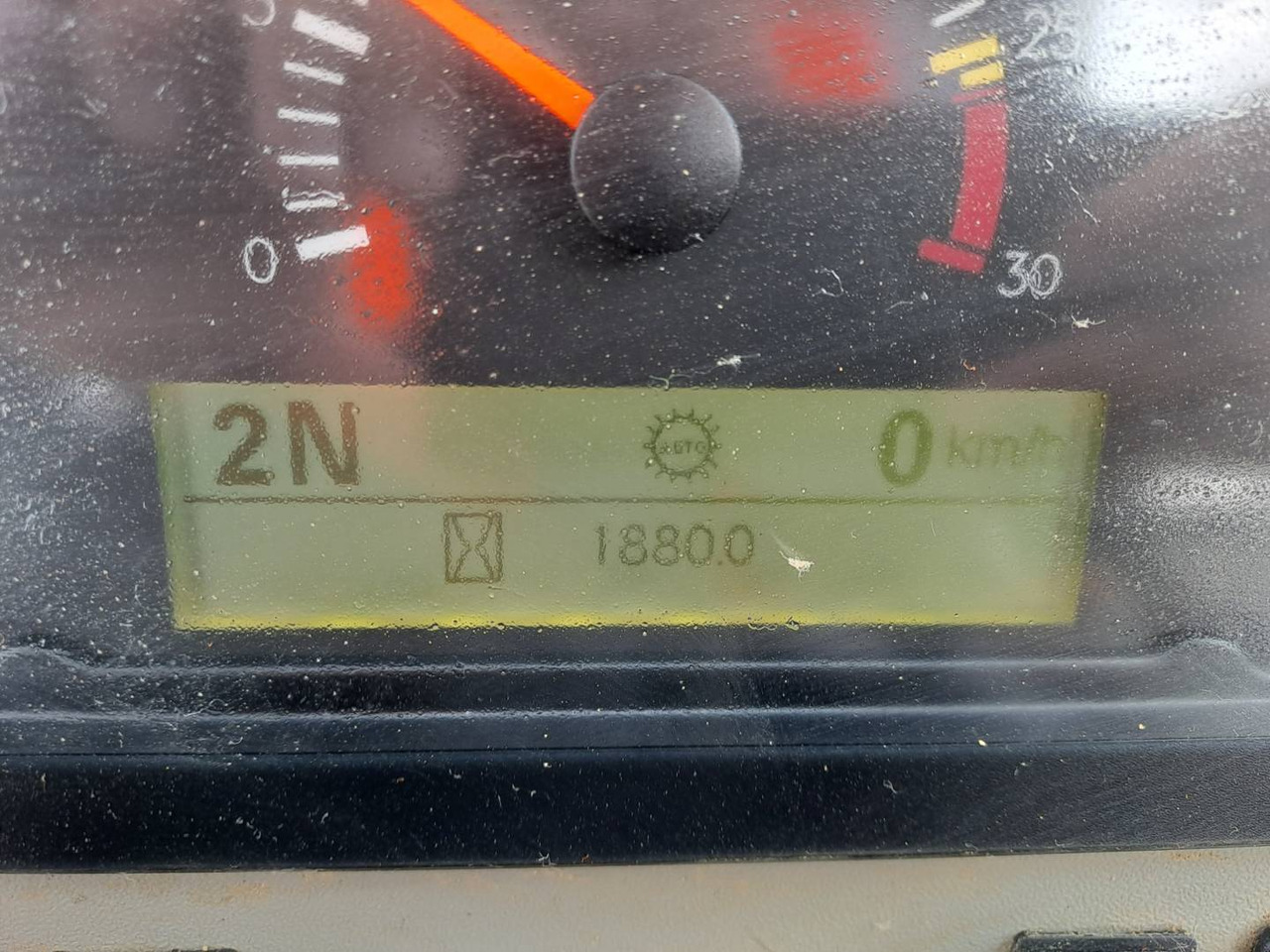 CAT 950GC - Gumikerekes homlokrakodó: 5 kép. CAT 950GC - Gumikerekes homlokrakodó: 5 kép.