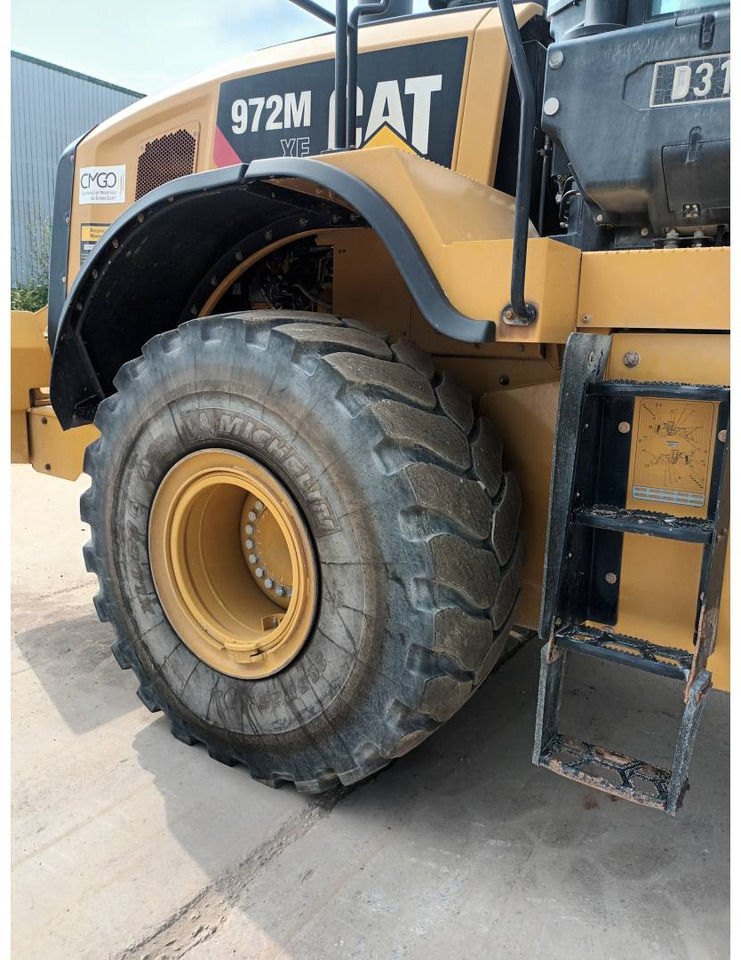 CAT 972M XE - Gumikerekes homlokrakodó: 4 kép. CAT 972M XE - Gumikerekes homlokrakodó: 4 kép.