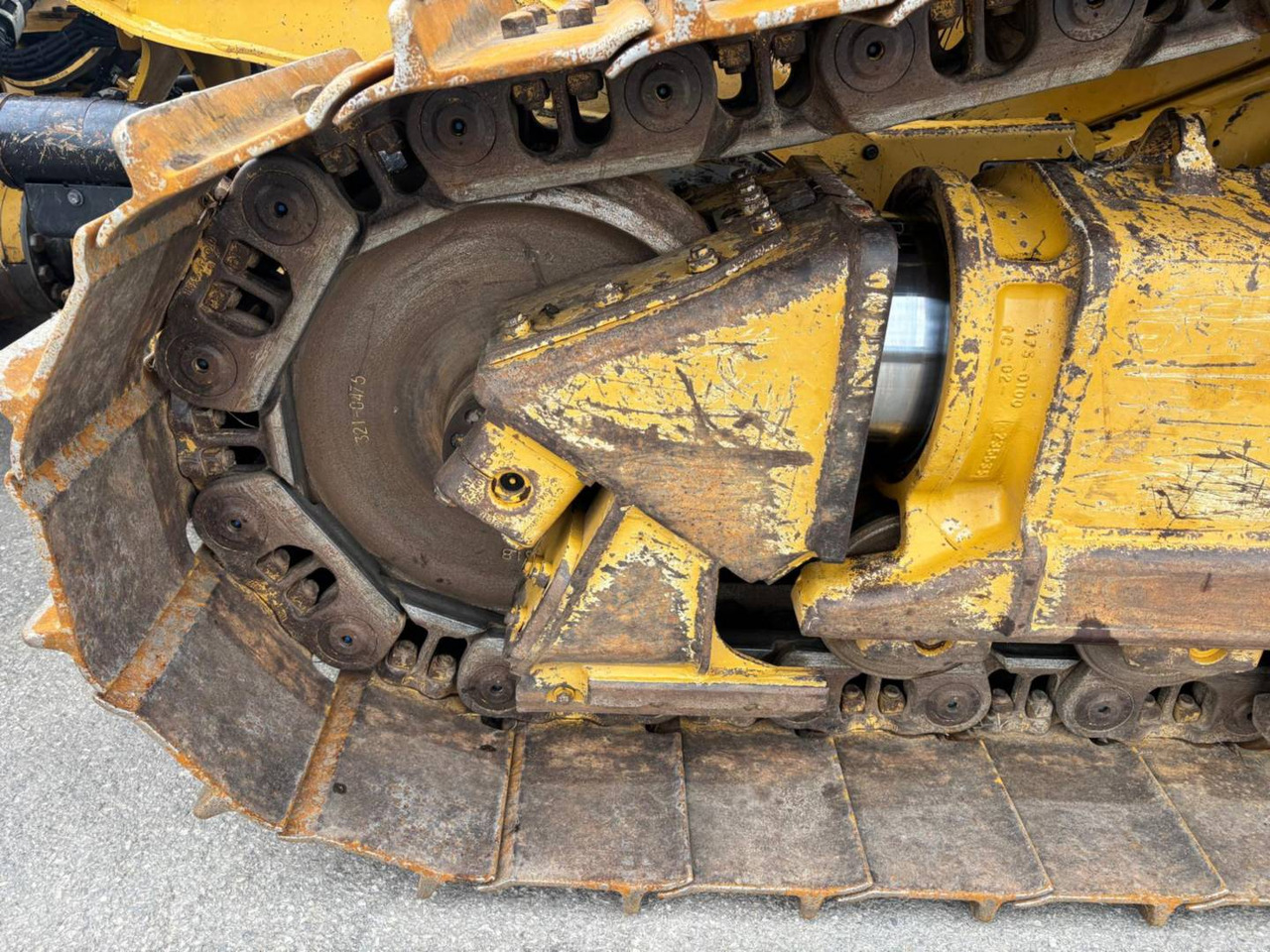 Buldózer CAT D6 VPAT: 14 kép.