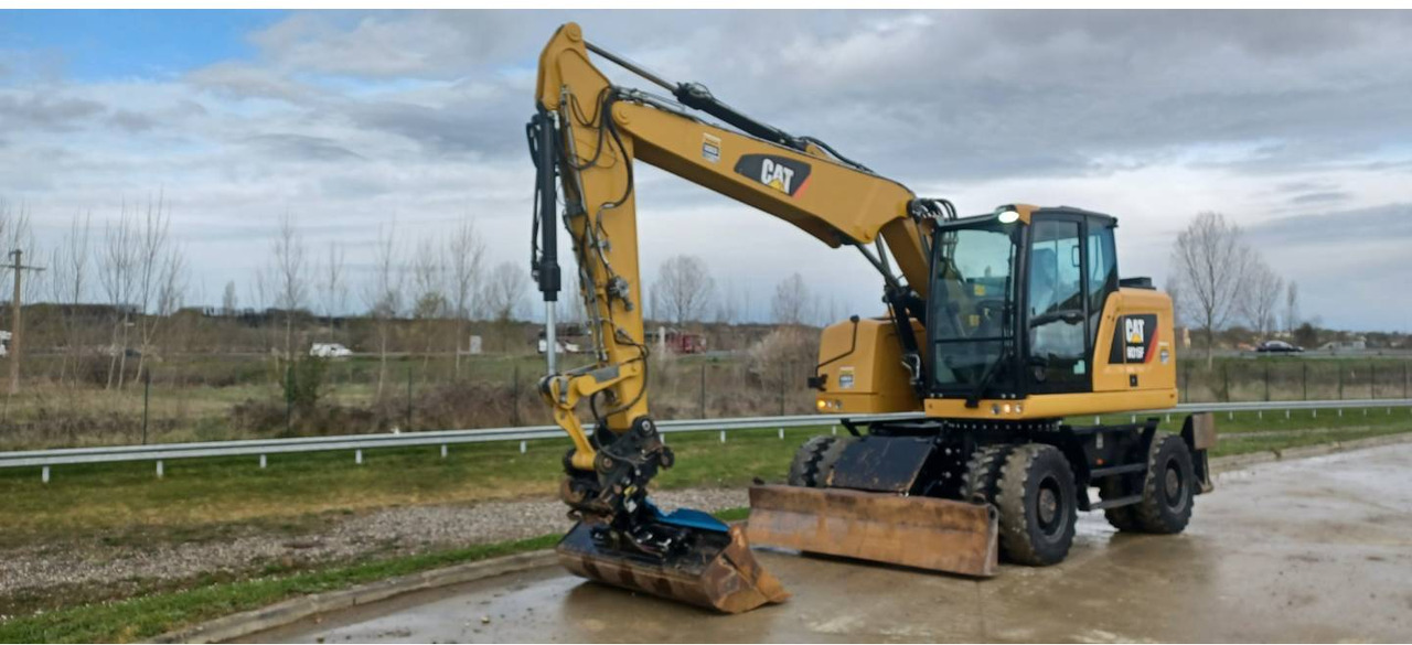 CAT M315F IVC - Gumikerekes kotró: 1 kép. CAT M315F IVC - Gumikerekes kotró: 1 kép.