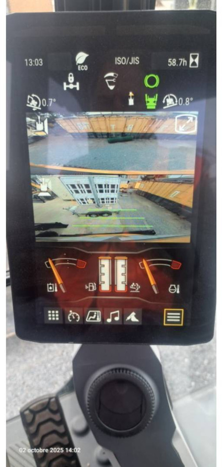 CAT M318-07 - Gumikerekes kotró: 5 kép. CAT M318-07 - Gumikerekes kotró: 5 kép.