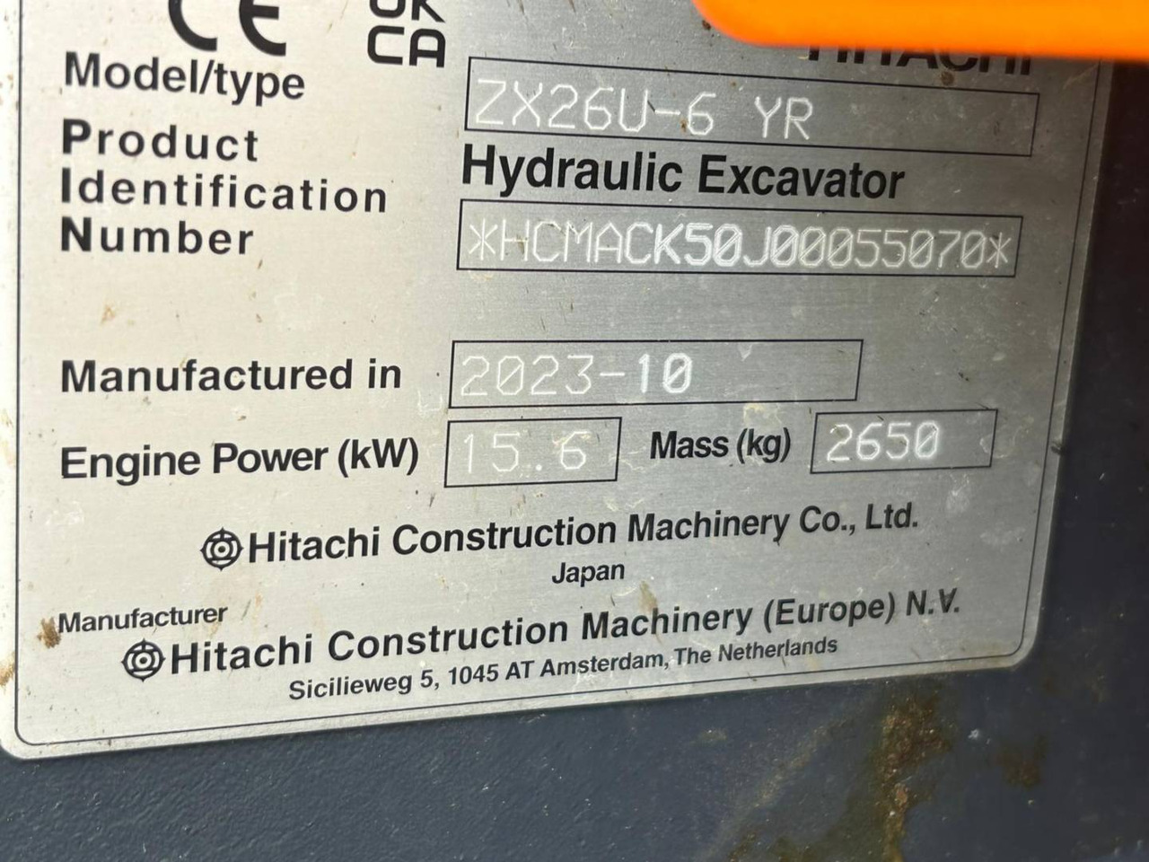 HITACHI ZX26U-6 - Lánctalpas kotró: 5 kép. HITACHI ZX26U-6 - Lánctalpas kotró: 5 kép.