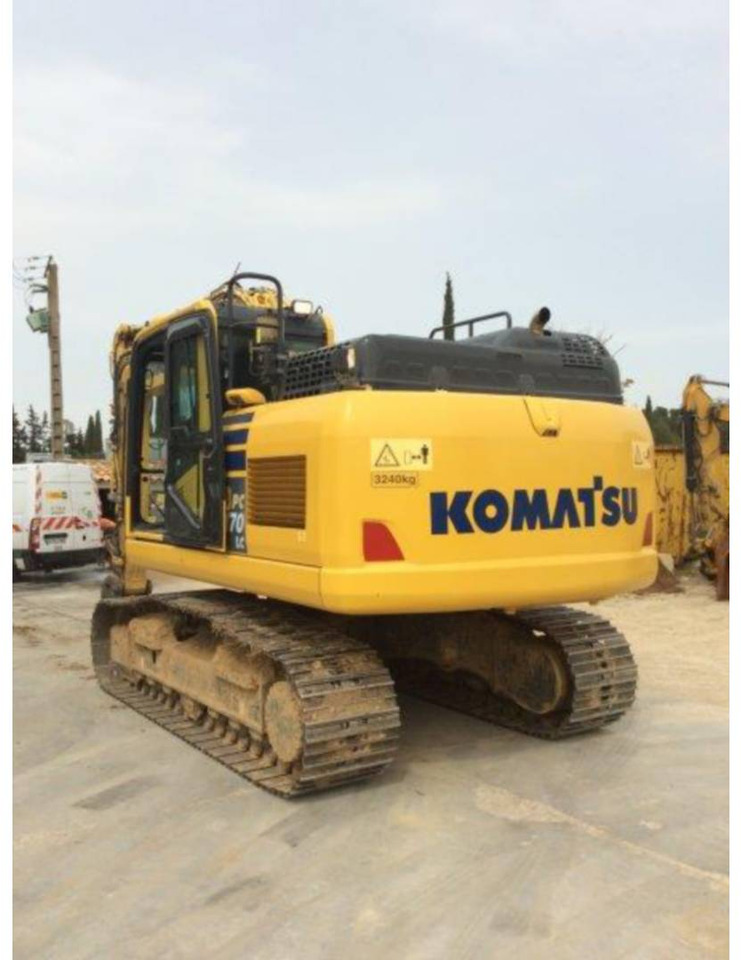 KOMATSU PC170.11 - Lánctalpas kotró: 2 kép. KOMATSU PC170.11 - Lánctalpas kotró: 2 kép.