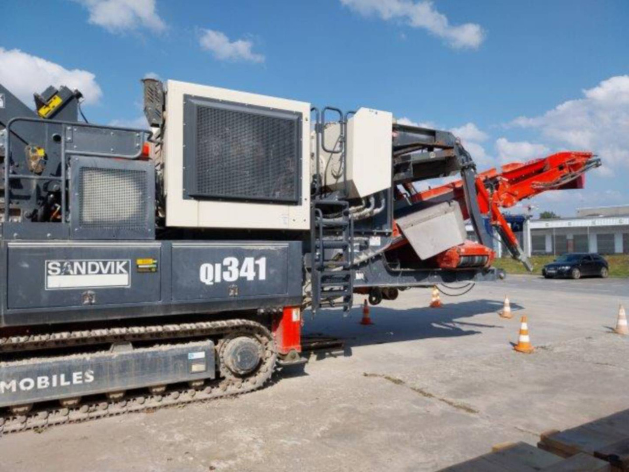 SANDVIK MINING & CONSTRUCTION QI341HS - Törőgép: 3 kép. SANDVIK MINING & CONSTRUCTION QI341HS - Törőgép: 3 kép.
