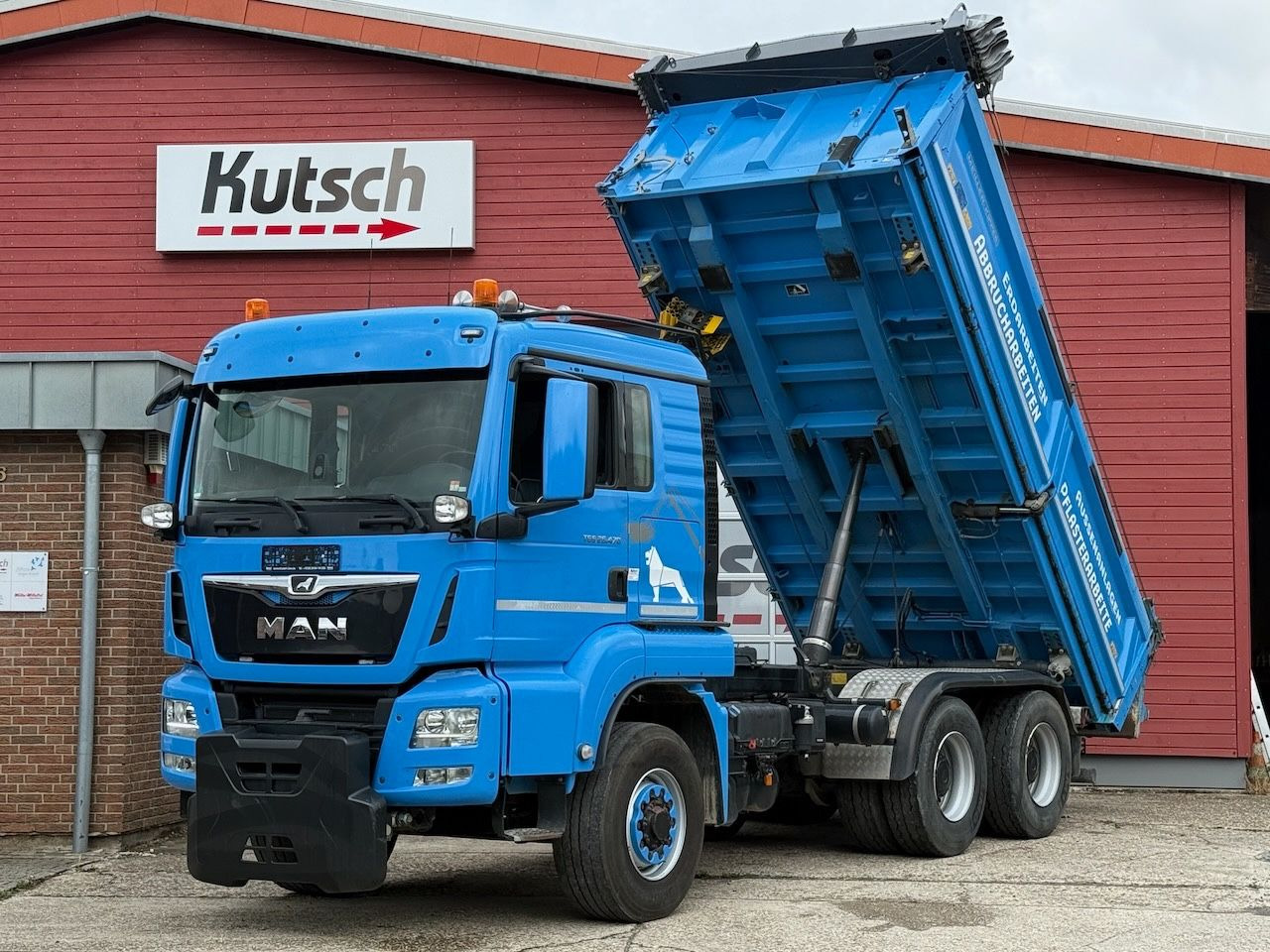 MAN TGS 26.470BL 6x6H, el. Plane, Bordm, Schneepl. - Billenőplatós teherautó: 4 kép. MAN TGS 26.470BL 6x6H, el. Plane, Bordm, Schneepl. - Billenőplatós teherautó: 4 kép.
