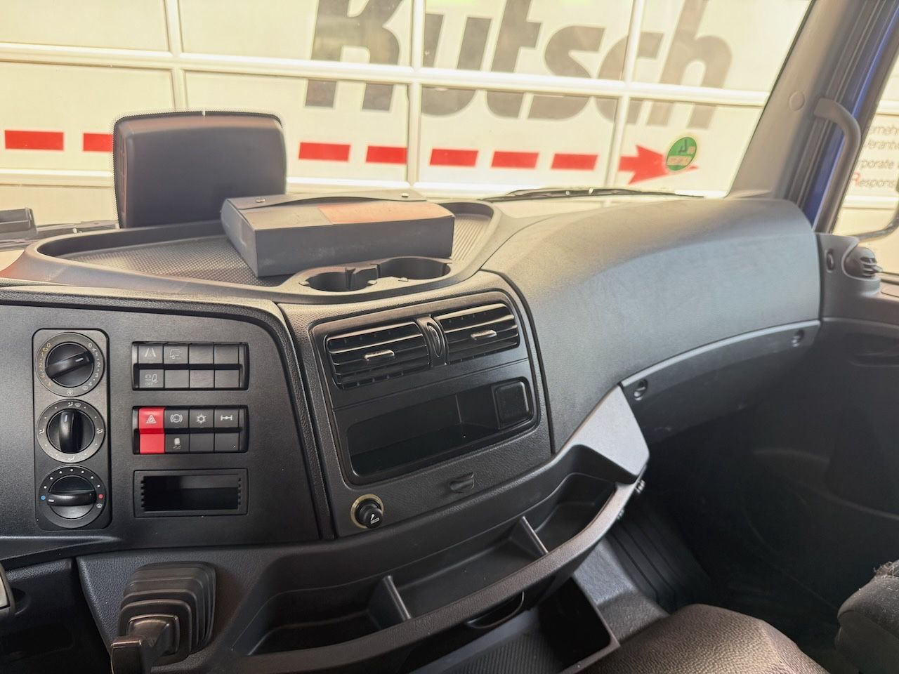 Platós teherautó Mercedes-Benz MB Atego 1630L / 1530L offene Pritsche: 15 kép.
