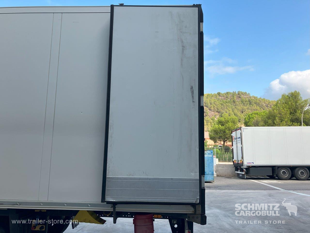 SCHMITZ Semiremolque Frigo Standard - Félpótkocsi hőszigetelt: 4 kép. SCHMITZ Semiremolque Frigo Standard - Félpótkocsi hőszigetelt: 4 kép.