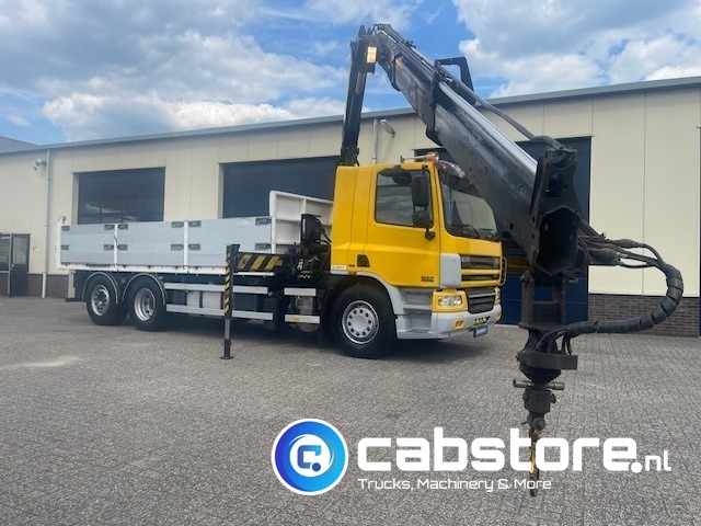 DAF CF 75.310 FAN 6x2 Euro 5 - MANUAL - Bouwjaar 2008 - Kipper - Palfinger PK 15002 Performance - Km 550.899 - Good condition! - Billenőplatós teherautó, Darus autó: 3 kép. DAF CF 75.310 FAN 6x2 Euro 5 - MANUAL - Bouwjaar 2008 - Kipper - Palfinger PK 15002 Performance - Km 550.899 - Good condition! - Billenőplatós teherautó, Darus autó: 3 kép.
