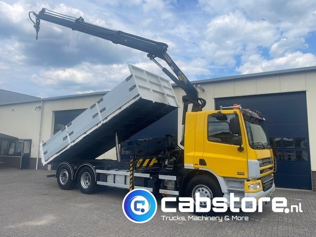 DAF CF 75.310 FAN 6x2 Euro 5 - MANUAL - Bouwjaar 2008 - Kipper - Palfinger PK 15002 Performance - Km 550.899 - Good condition! - Billenőplatós teherautó, Darus autó: 1 kép. DAF CF 75.310 FAN 6x2 Euro 5 - MANUAL - Bouwjaar 2008 - Kipper - Palfinger PK 15002 Performance - Km 550.899 - Good condition! - Billenőplatós teherautó, Darus autó: 1 kép.