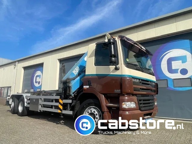 DAF CF 85.340 6X2 Euro 3 - Haakarm containersystem - Hooklift - Abrollkipper - Year 2004 - HMF 1680-K2 Crane - Grua - Ladekran - Autolaadkraan - Horgos rakodó teherautó, Darus autó: 4 kép. DAF CF 85.340 6X2 Euro 3 - Haakarm containersystem - Hooklift - Abrollkipper - Year 2004 - HMF 1680-K2 Crane - Grua - Ladekran - Autolaadkraan - Horgos rakodó teherautó, Darus autó: 4 kép.