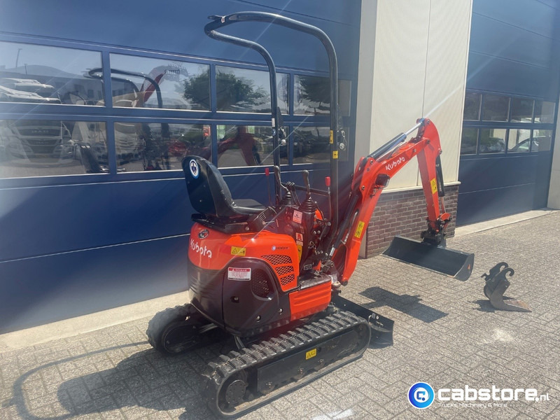 Kubota U10-3 Mini graafmachine - 900 kg - Verbreedbaar - Bouwjaar 2020 - Uren 1193 !! - 2 graafbakken - Zeer mooie machine - Minikotró: 3 kép. Kubota U10-3 Mini graafmachine - 900 kg - Verbreedbaar - Bouwjaar 2020 - Uren 1193 !! - 2 graafbakken - Zeer mooie machine - Minikotró: 3 kép.