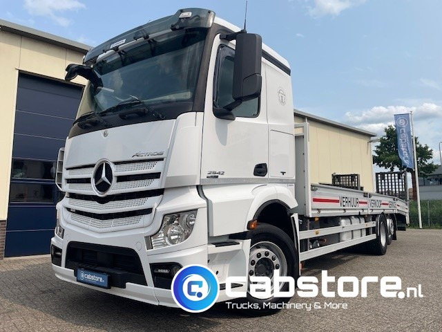 Mercedes-Benz ACTROS Mercedes Benz Actros 2642 6x2 Euro 6 oprijwagen - Machine transporter - Bouwjaar 2012 - Volledig luchtgeveerd - Hydraulische rampen - Liftas - APK 11- - Platós teherautó: 4 kép. Mercedes-Benz ACTROS Mercedes Benz Actros 2642 6x2 Euro 6 oprijwagen - Machine transporter - Bouwjaar 2012 - Volledig luchtgeveerd - Hydraulische rampen - Liftas - APK 11- - Platós teherautó: 4 kép.