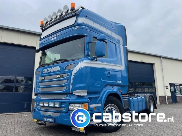 Scania R450 LA4X2MNA Euro 6 Topline Scania R450 LA4X2MNA Euro 6 - Topline - 2 Dieseltanks - Bouwjaar 2015 - Good condition - Nyergesvontató: 2 kép. Scania R450 LA4X2MNA Euro 6 Topline Scania R450 LA4X2MNA Euro 6 - Topline - 2 Dieseltanks - Bouwjaar 2015 - Good condition - Nyergesvontató: 2 kép.