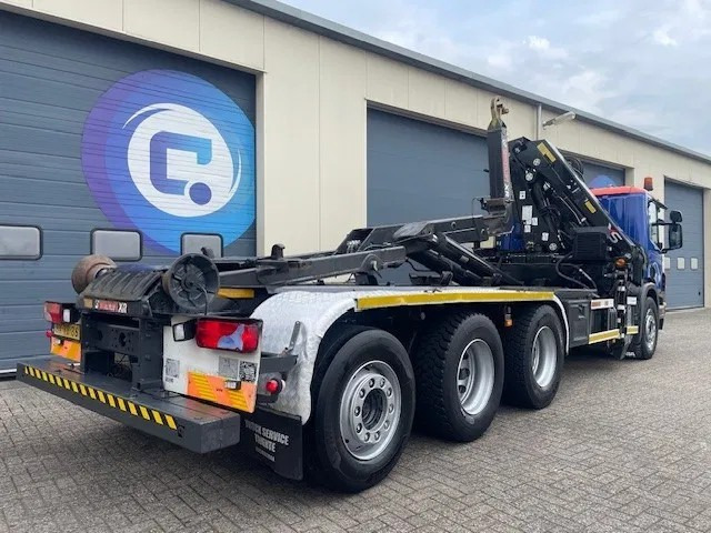 Scania P380 LB 8x4*4 HNA Euro 5 - HIAB 211 E-3 Hipro Crane with remote control + Multilift XR26S61 Hooklift - Year 2009 - Km 336.501 !! - Good condition - Darus autó: 4 kép. Scania P380 LB 8x4*4 HNA Euro 5 - HIAB 211 E-3 Hipro Crane with remote control + Multilift XR26S61 Hooklift - Year 2009 - Km 336.501 !! - Good condition - Darus autó: 4 kép.
