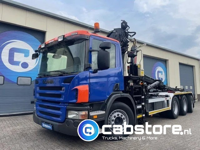 Scania P380 LB 8x4*4 HNA Euro 5 - HIAB 211 E-3 Hipro Crane with remote control + Multilift XR26S61 Hooklift - Year 2009 - Km 336.501 !! - Good condition - Darus autó: 3 kép. Scania P380 LB 8x4*4 HNA Euro 5 - HIAB 211 E-3 Hipro Crane with remote control + Multilift XR26S61 Hooklift - Year 2009 - Km 336.501 !! - Good condition - Darus autó: 3 kép.