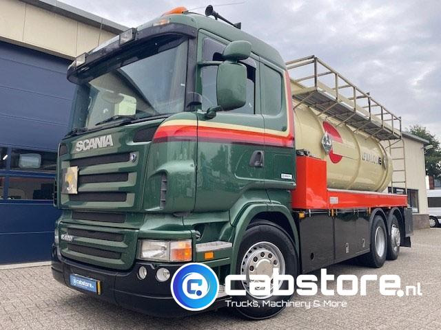 Scania R 420 LB 6X2*4 HNA - Tankwagen - ADR - Bouwjaar 2006 - 16.200 Liter - Weegsysteem - km 832.400 - Olietanks - Tartályos teherautó: 2 kép. Scania R 420 LB 6X2*4 HNA - Tankwagen - ADR - Bouwjaar 2006 - 16.200 Liter - Weegsysteem - km 832.400 - Olietanks - Tartályos teherautó: 2 kép.