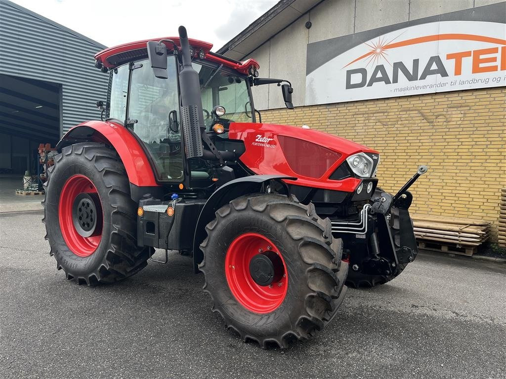 Zetor FORTERRA HD 150 - Traktor: 1 kép. Zetor FORTERRA HD 150 - Traktor: 1 kép.