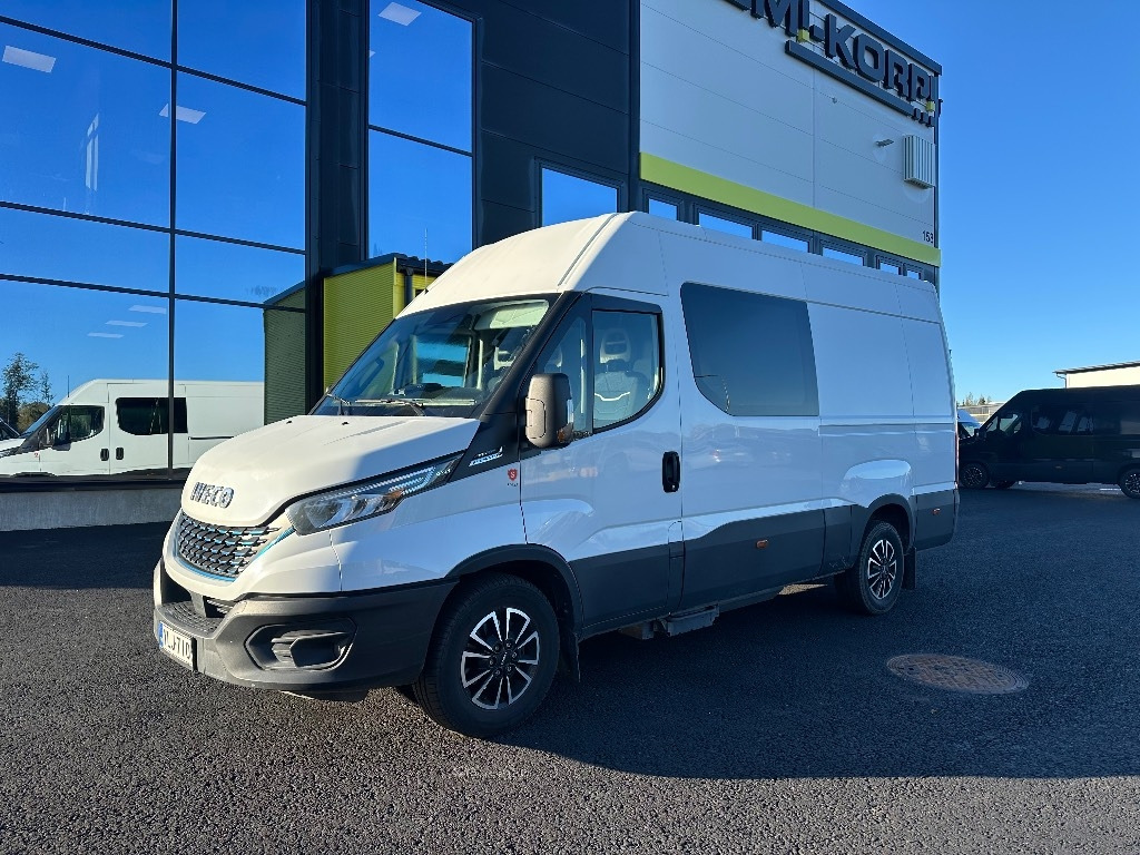 Iveco Daily 35S14 CNG A8 Huom! 6hlö PAKETTIAUTO  - Furgon: 1 kép. Iveco Daily 35S14 CNG A8 Huom! 6hlö PAKETTIAUTO  - Furgon: 1 kép.