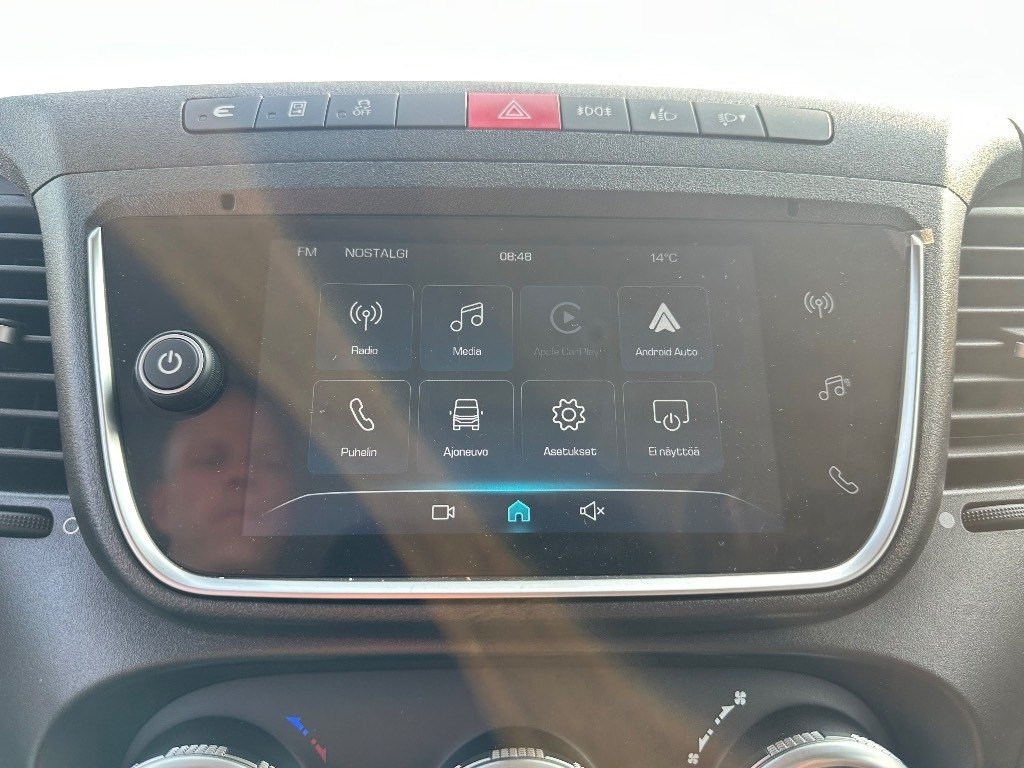 Új Furgon Iveco Daily 35S16A8 16m3: 12 kép. Új Furgon Iveco Daily 35S16A8 16m3: 12 kép.