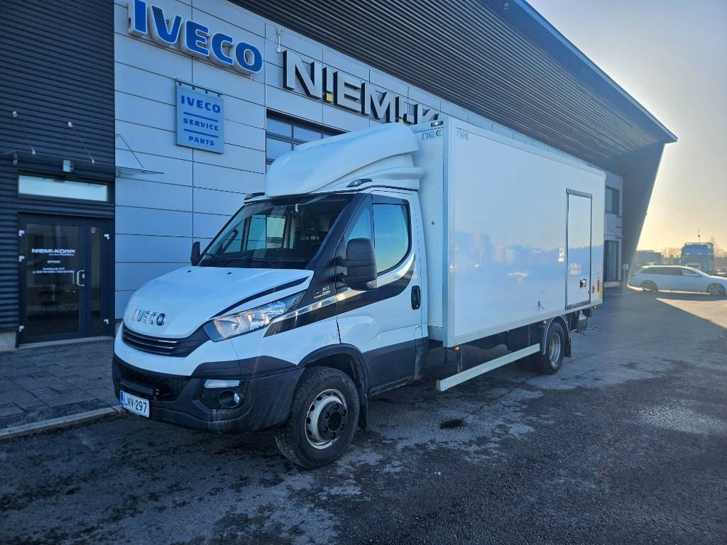 Iveco Daily 70C18 A8 - Dobozos kisteherautó: 1 kép. Iveco Daily 70C18 A8 - Dobozos kisteherautó: 1 kép.