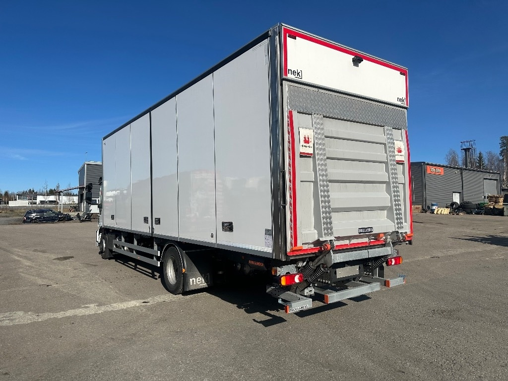 Iveco Eurocargo 160E28 - Dobozos felépítményű teherautó: 5 kép. Iveco Eurocargo 160E28 - Dobozos felépítményű teherautó: 5 kép.