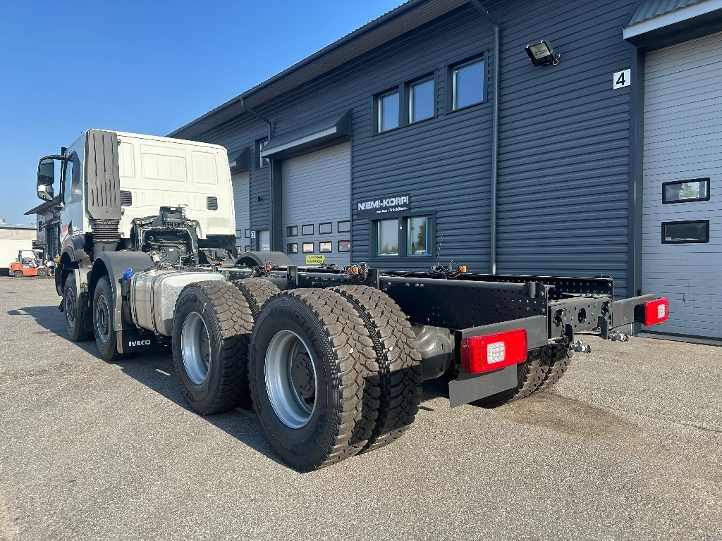 Iveco T-Way 410T510 8x4 - Alvaz teherautó: 5 kép. Iveco T-Way 410T510 8x4 - Alvaz teherautó: 5 kép.