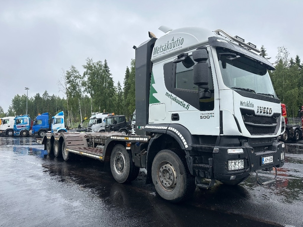 Iveco Trakker AT410T500 10x4 - Rönkszállító teherautó: 2 kép. Iveco Trakker AT410T500 10x4 - Rönkszállító teherautó: 2 kép.