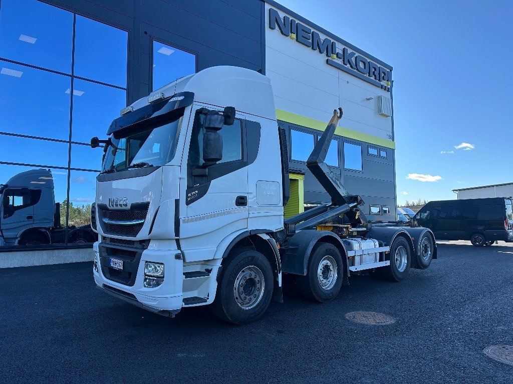 Iveco X-Way AS35S560 8x2 - Horgos rakodó teherautó: 1 kép. Iveco X-Way AS35S560 8x2 - Horgos rakodó teherautó: 1 kép.