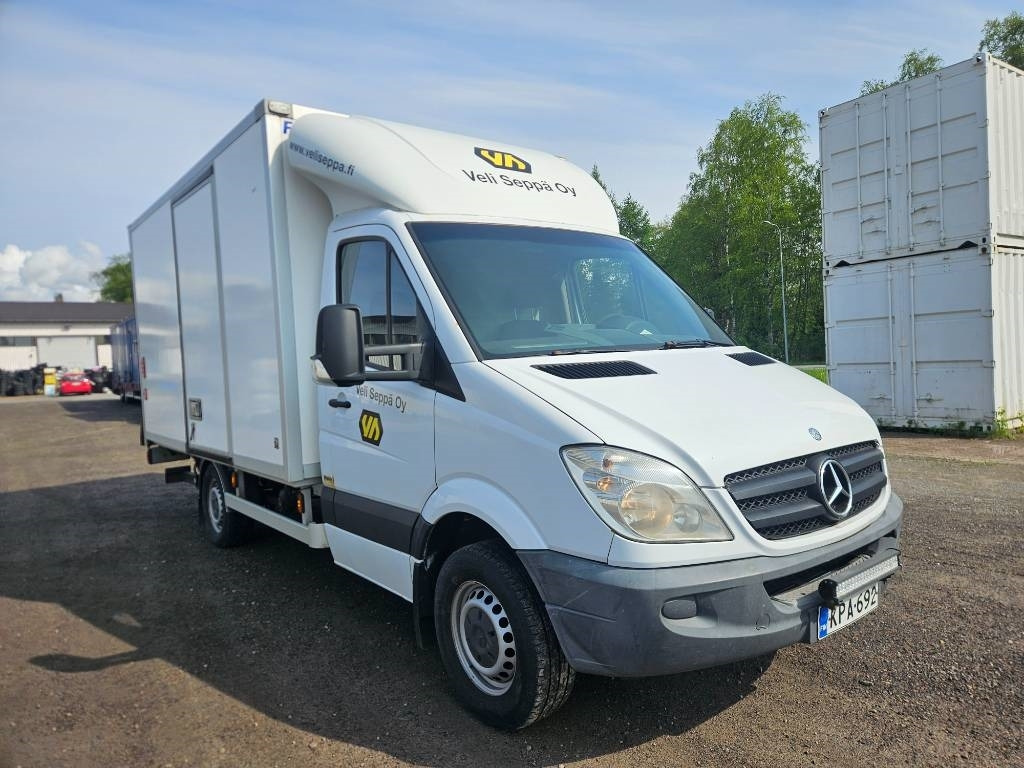 Mercedes-Benz Sprinter 316 CDI B-kortilla ajettava - Dobozos kisteherautó: 2 kép. Mercedes-Benz Sprinter 316 CDI B-kortilla ajettava - Dobozos kisteherautó: 2 kép.